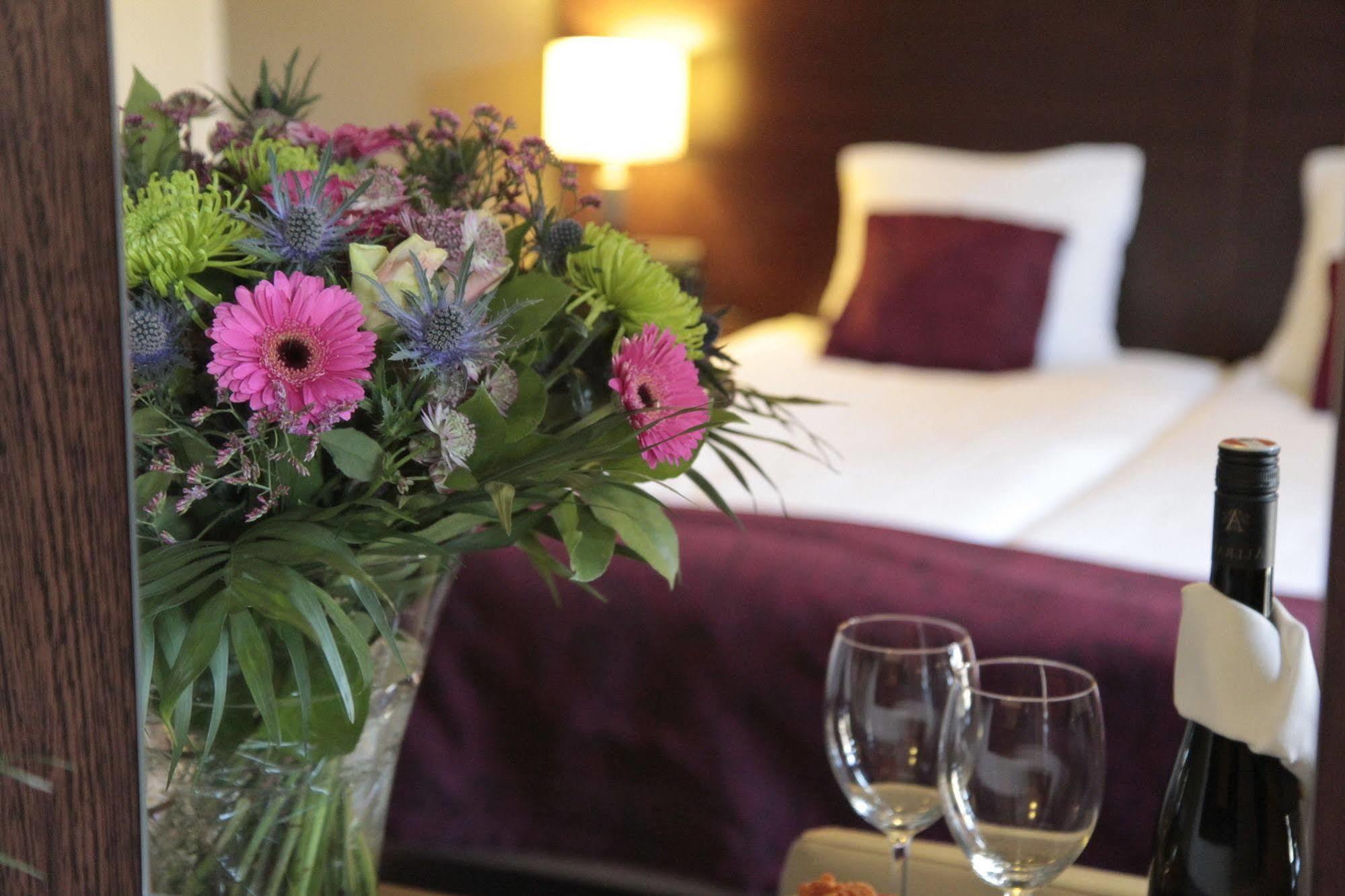 Hotel Arcen Ngoại thất bức ảnh